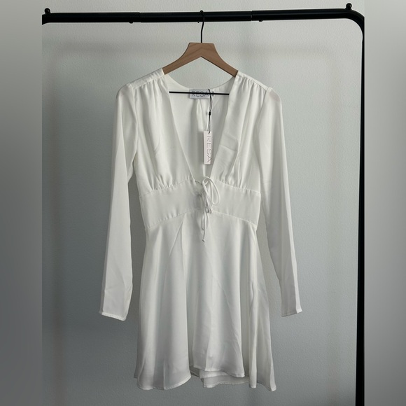 Resa Willa Mini Dress - Picture 2 of 4